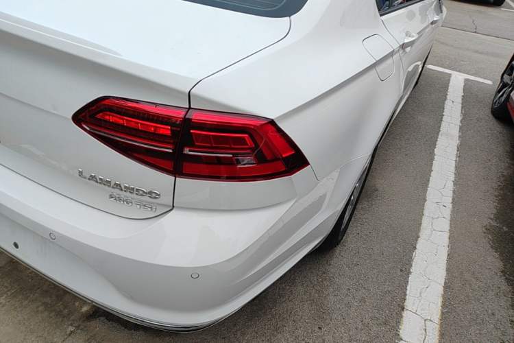 Used Volkswagen Lamando 2021 230TSI DSG Fashion Edition Right Rear Taillight