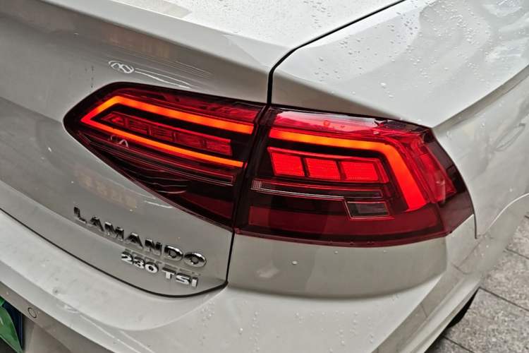 Used Volkswagen Lamando 2021 230TSI DSG Fashion Edition Right Rear Taillight