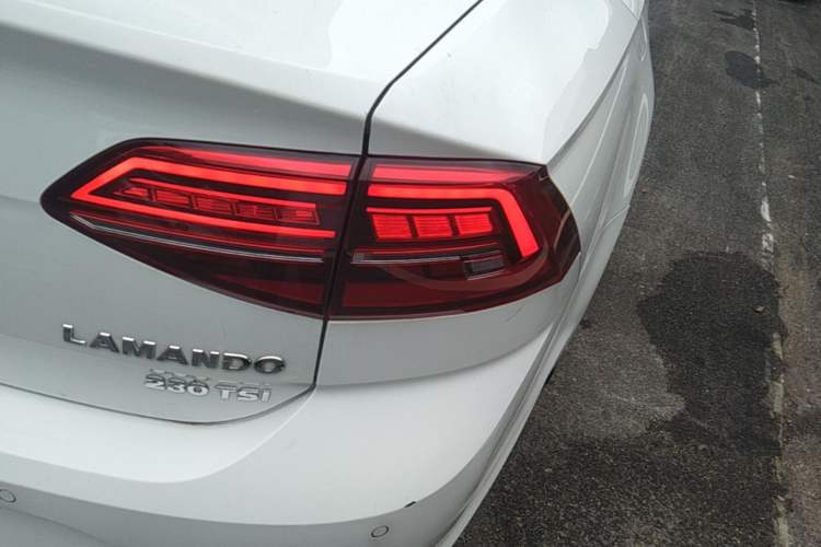 Used Volkswagen Lamando 2021 230TSI DSG Fashion Edition Right Rear Taillight