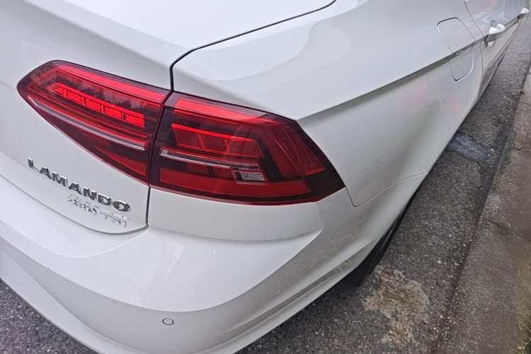 Used Volkswagen Lamando 2021 230TSI DSG Fashion Edition Right Rear Taillight