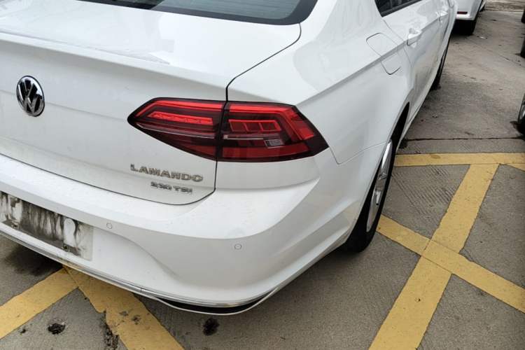 Used Volkswagen Lamando 2021 230TSI DSG Fashion Edition Right Rear Taillight