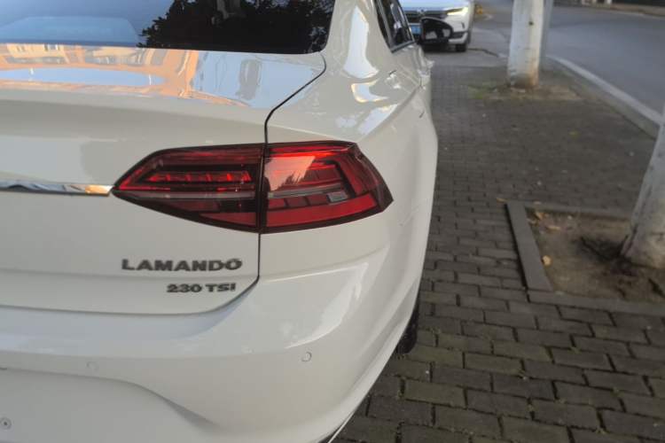 Used Volkswagen Lamando 2021 230TSI DSG Fashion Edition Right Rear Taillight