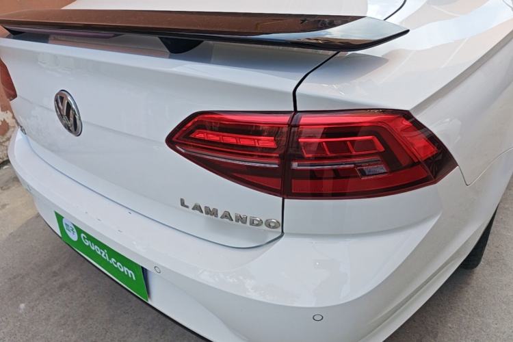 Used Volkswagen Lamando 2021 280TSI DSG Luxury Phantom Edition Right Rear Taillight