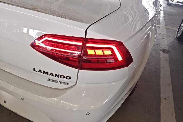 Used Volkswagen Lamando 2021 230TSI DSG Fashion Edition Right Rear Taillight