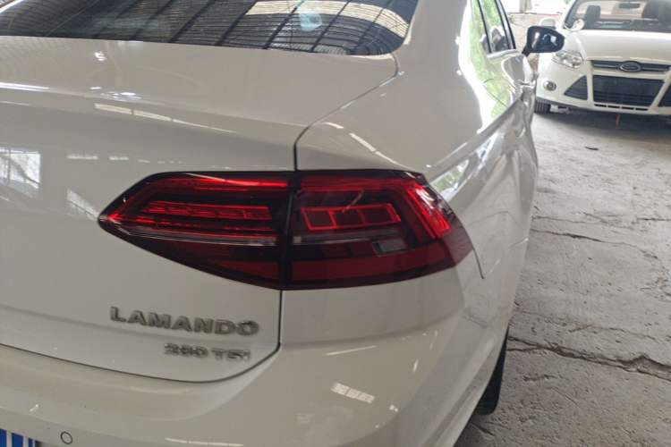 Used Volkswagen Lamando 2021 Revised Version 280TSI DSG Comfort Edition Right Rear Taillight