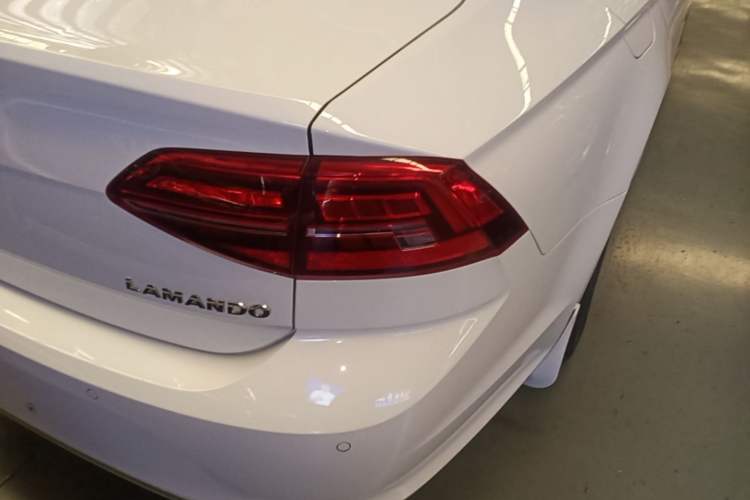 Used Volkswagen Lamando 2021 230TSI DSG Fashion Edition Right Rear Taillight