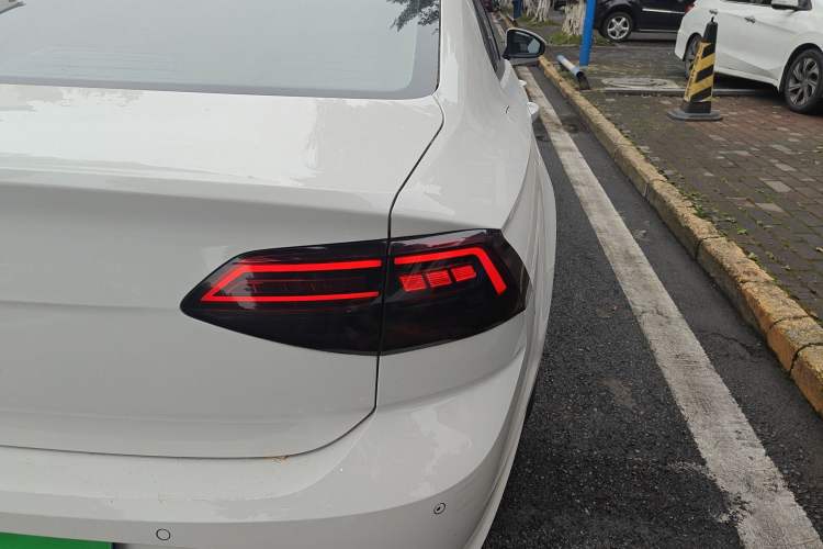 Used Volkswagen Lamando 2021 230TSI DSG Fashion Edition Right Rear Taillight