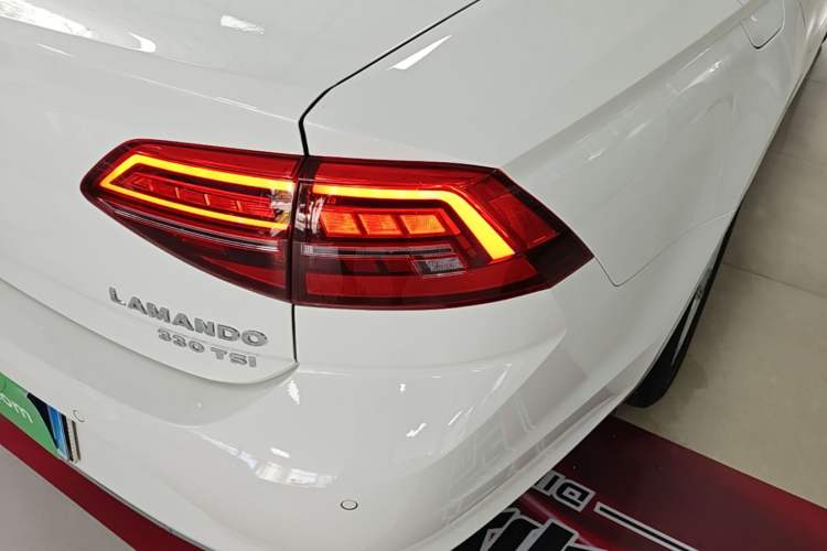Used Volkswagen Lamando 2021 230TSI DSG Fashion Edition Right Rear Taillight