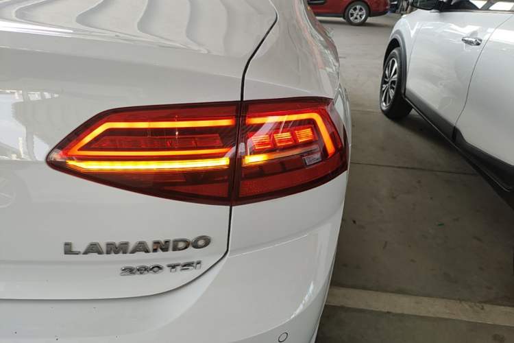 Used Volkswagen Lamando 2021 Revised Version 280TSI DSG Comfort Edition Right Rear Taillight