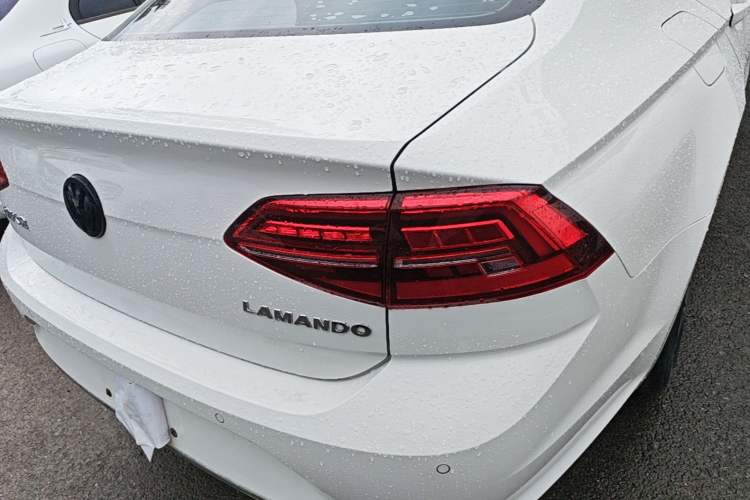 Used Volkswagen Lamando 2021 280TSI DSG Comfort Edition Right Rear Taillight