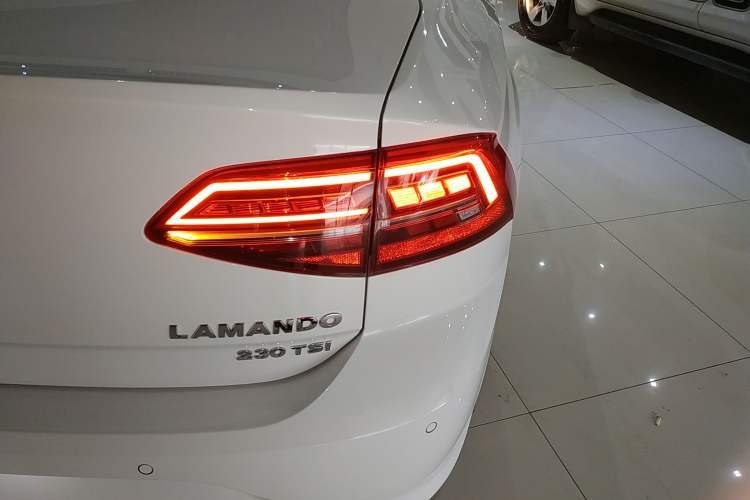 Used Volkswagen Lamando 2021 230TSI DSG Fashion Edition Right Rear Taillight