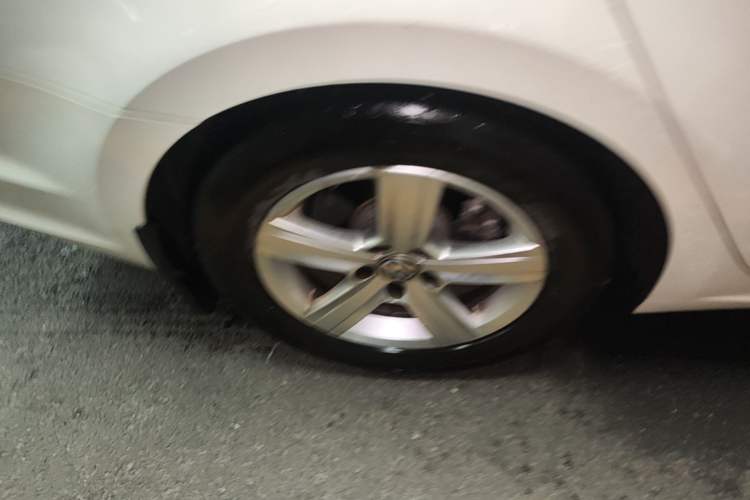 Used Volkswagen Lamando 2021 230TSI DSG Fashion Edition Right Rear Wheel Hub