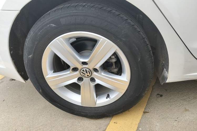 Used Volkswagen Lamando 2021 230TSI DSG Fashion Edition Right Rear Wheel Hub