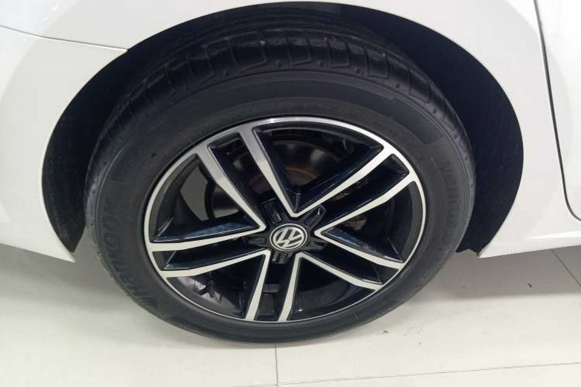 Used Volkswagen Lamando 2021 Revised Version 280TSI DSG Comfort Edition Right Rear Wheel Hub