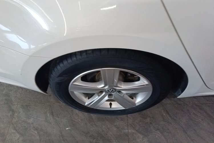 Used Volkswagen Lamando 2021 230TSI DSG Fashion Edition Right Rear Wheel Hub