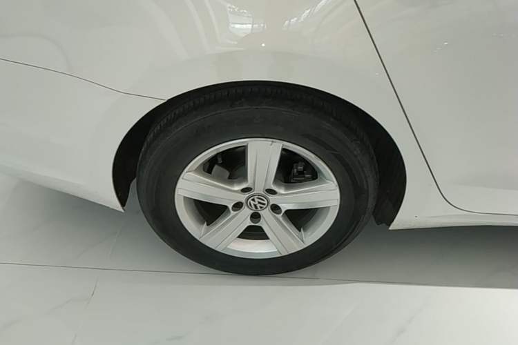 Used Volkswagen Lamando 2021 230TSI DSG Fashion Edition Right Rear Wheel Hub