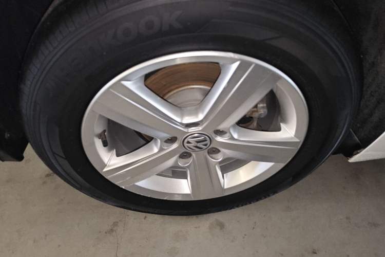 Used Volkswagen Lamando 2021 230TSI DSG Fashion Edition Right Rear Wheel Hub