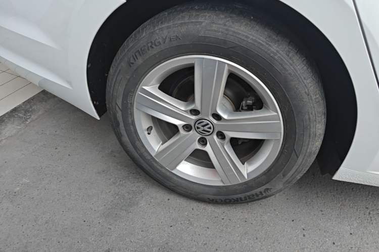 Used Volkswagen Lamando 2021 230TSI DSG Fashion Edition Right Rear Wheel Hub