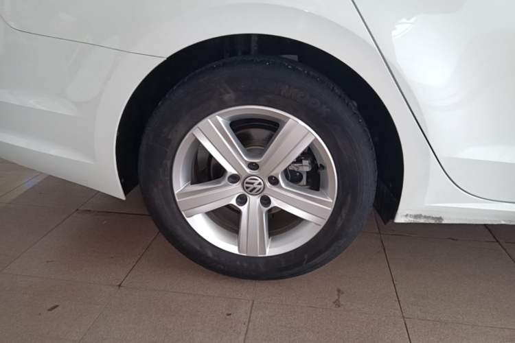 Used Volkswagen Lamando 2021 230TSI DSG Fashion Edition Right Rear Wheel Hub
