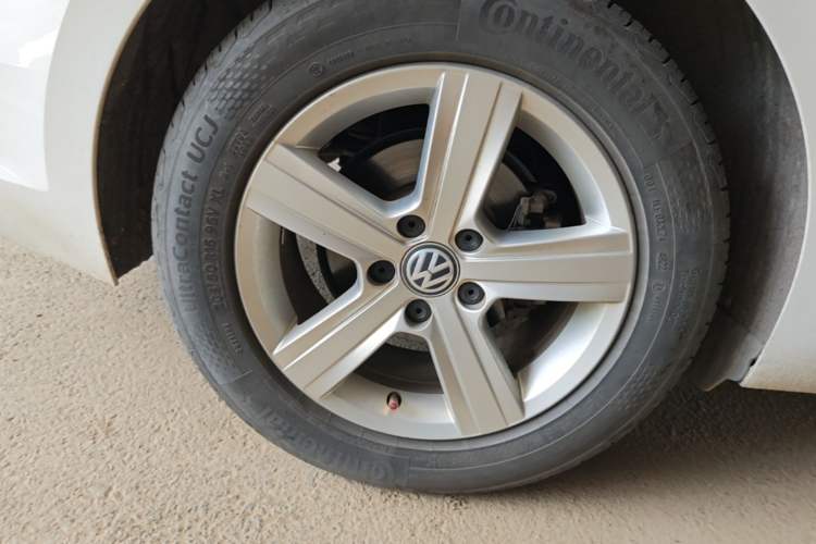 Used Volkswagen Lamando 2021 230TSI DSG Fashion Edition Right Rear Wheel Hub