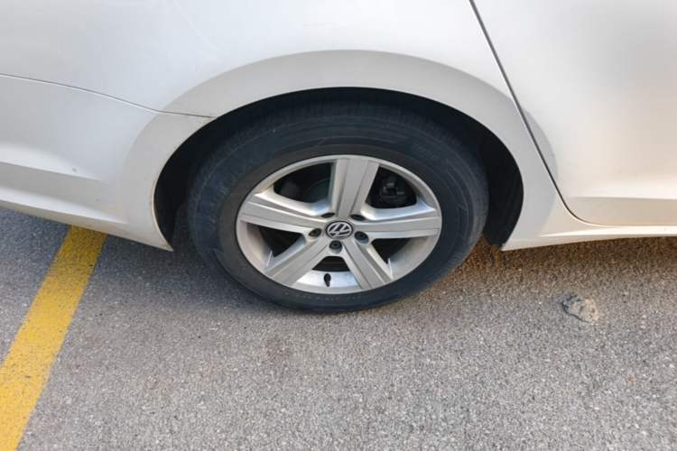 Used Volkswagen Lamando 2021 230TSI DSG Fashion Edition Right Rear Wheel Hub