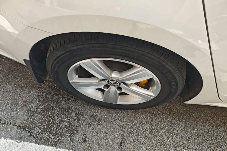 Used Volkswagen Lamando 2021 230TSI DSG Fashion Edition Right Rear Wheel Hub