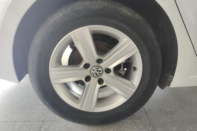 Used Volkswagen Lamando 2021 230TSI DSG Fashion Edition Right Rear Wheel Hub
