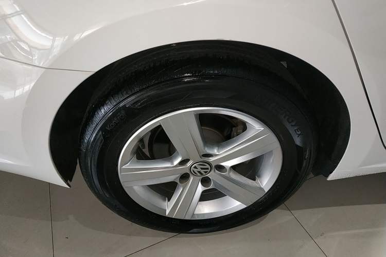 Used Volkswagen Lamando 2021 230TSI DSG Fashion Edition Right Rear Wheel Hub