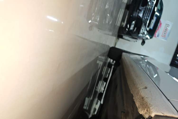 Used Volkswagen Lamando 2021 230TSI DSG Fashion Edition Right Side Sill