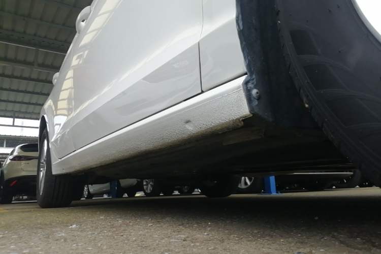 Used Volkswagen Lamando 2021 230TSI DSG Fashion Edition Right Side Sill