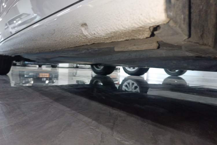 Used Volkswagen Lamando 2021 230TSI DSG Fashion Edition Right Side Sill
