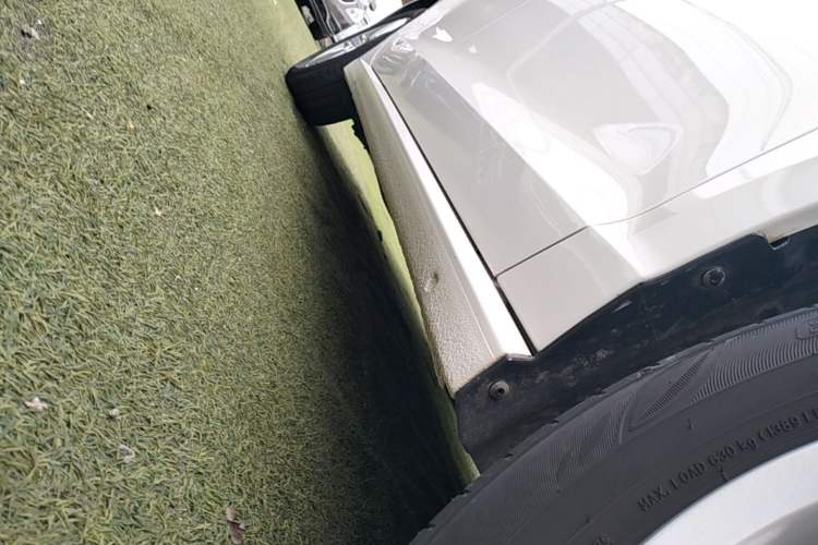 Used Volkswagen Lamando 2021 230TSI DSG Fashion Edition Right Side Sill
