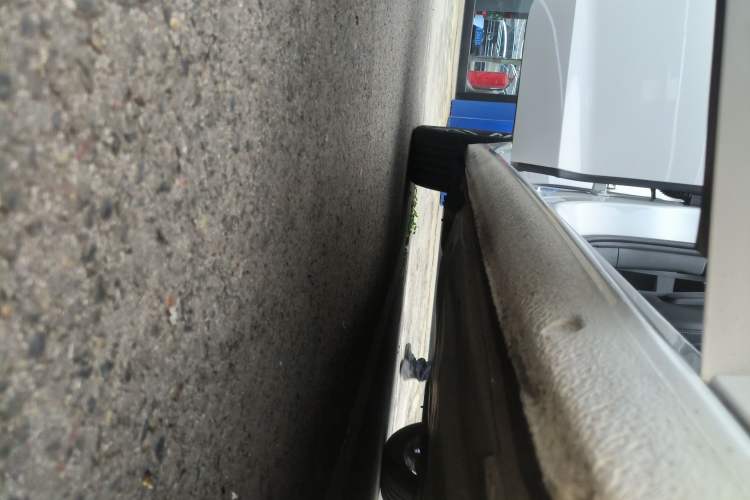 Used Volkswagen Lamando 2021 Revised Version 280TSI DSG Comfort Edition Right Side Sill