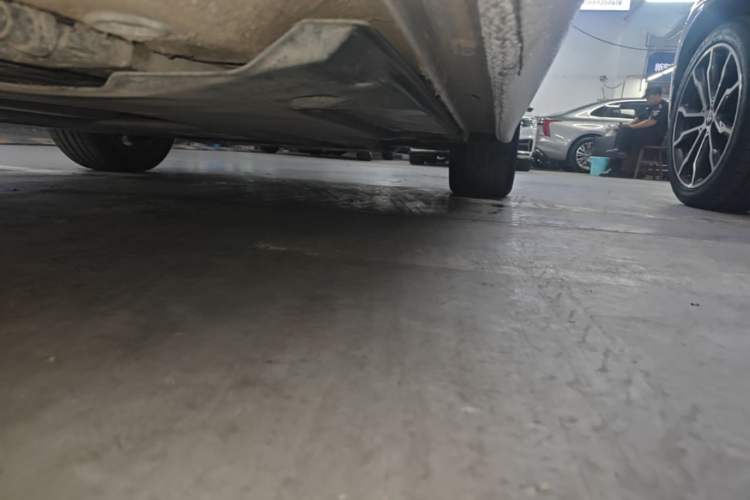 Used Volkswagen Lamando 2021 280TSI DSG Comfort Edition Right Side Sill