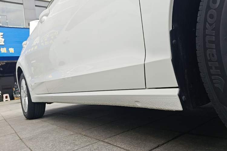 Used Volkswagen Lamando 2021 230TSI DSG Fashion Edition Right Side Sill