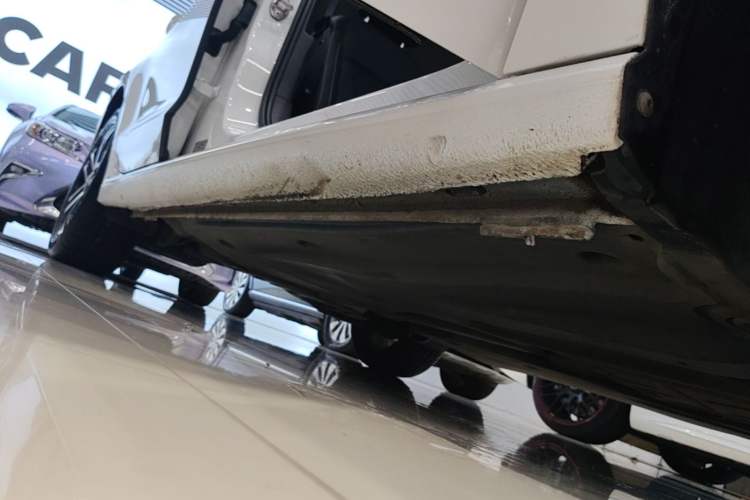 Used Volkswagen Lamando 2021 Revised Version 280TSI DSG Comfort Edition Right Side Sill