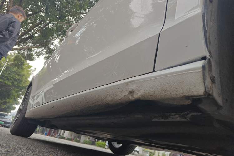 Used Volkswagen Lamando 2021 230TSI DSG Fashion Edition Right Side Sill