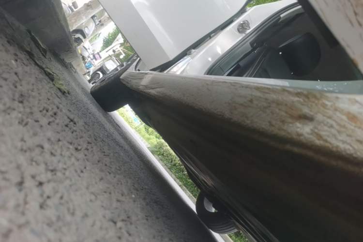 Used Volkswagen Lamando 2021 280TSI DSG Comfort Edition Right Side Sill