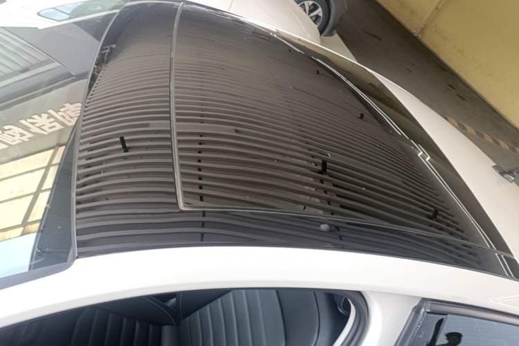 Used Volkswagen Lamando 2021 Facelift 280TSI DSG Comfort Edition (Manual Air Conditioning) Roof
