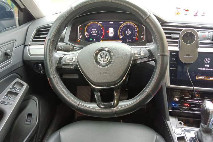 Used Volkswagen Lamando 2021 280TSI DSG Comfort Edition Steering Wheel
