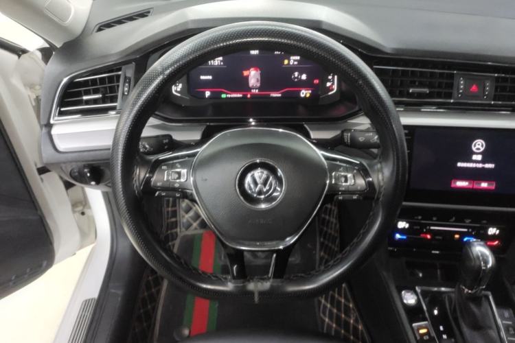 Used Volkswagen Lamando 2021 280TSI DSG Luxury Phantom Edition Steering Wheel