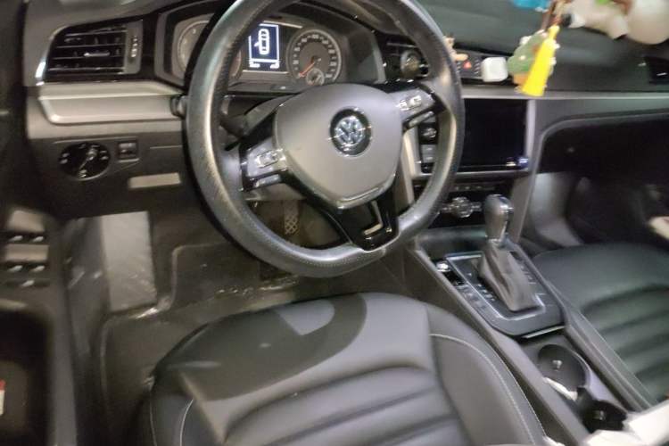 Used Volkswagen Lamando 2021 280TSI DSG Comfort Edition Steering Wheel
