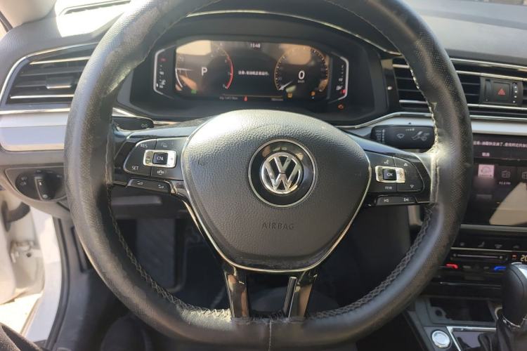 Used Volkswagen Lamando 2021 280TSI DSG Comfort Edition Steering Wheel