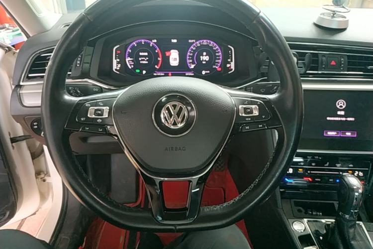 Used Volkswagen Lamando 2021 280TSI DSG Comfort Edition Steering Wheel