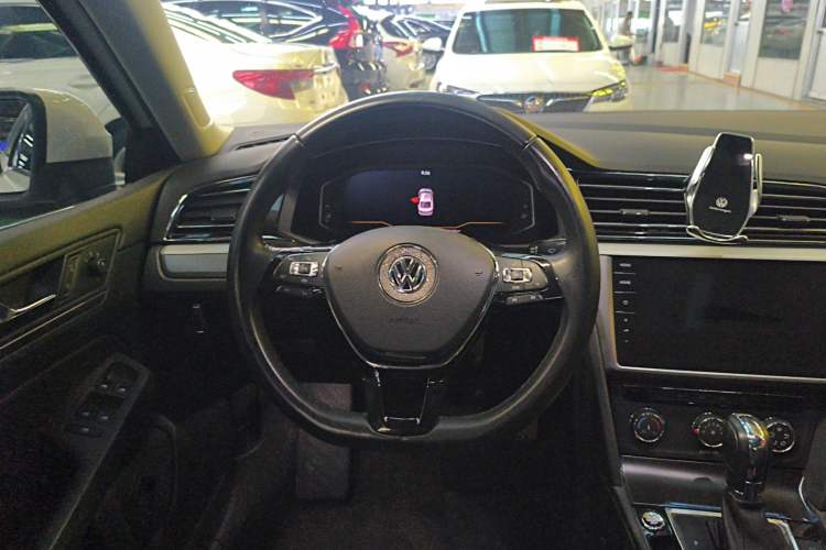 Used Volkswagen Lamando 2021 Facelift 280TSI DSG Comfort Edition (Manual Air Conditioning) Steering Wheel