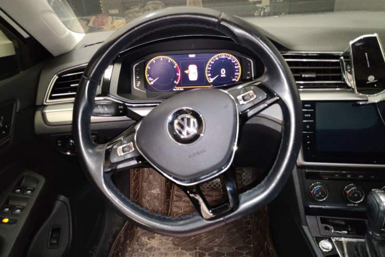 Used Volkswagen Lamando 2021 280TSI DSG Comfort Edition Steering Wheel