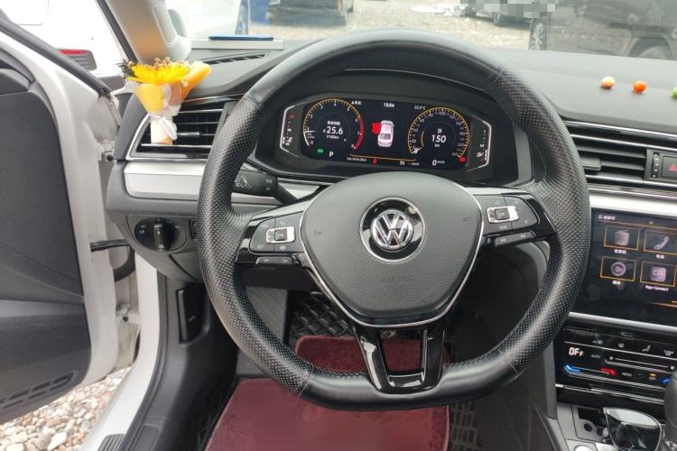 Used Volkswagen Lamando 2021 280TSI DSG Comfort Edition Steering Wheel