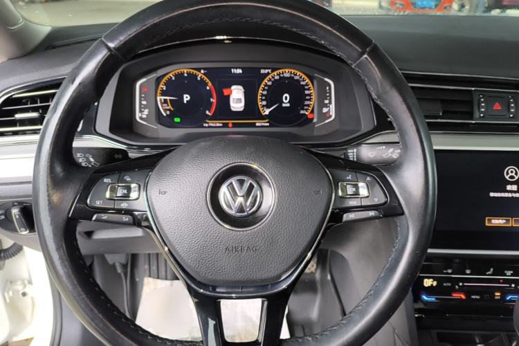 Used Volkswagen Lamando 2021 280TSI DSG Comfort Edition Steering Wheel