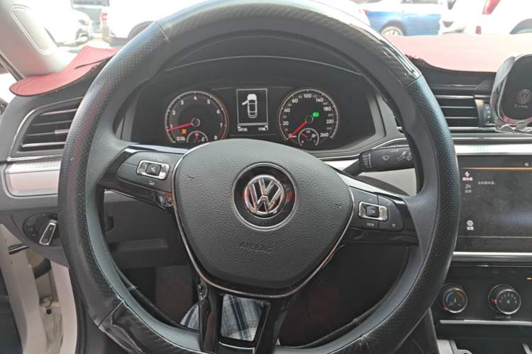 Used Volkswagen Lamando 2021 230TSI DSG Fashion Edition Steering Wheel