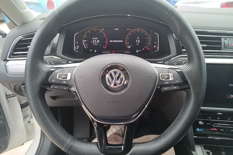 Used Volkswagen Lamando 2021 280TSI DSG Comfort Edition Steering Wheel